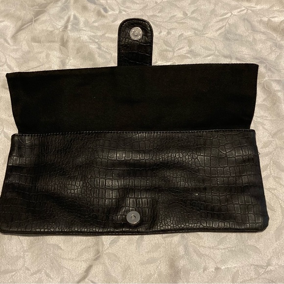 BLACK CLUTCH BAG SNAP TEXTURED PURSE - Picture 4 of 6